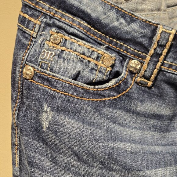 Miss Me Low Rise Bootcut Medium Wash Low Rise Jeans Size 30 × 34 - Picture 6 of 8